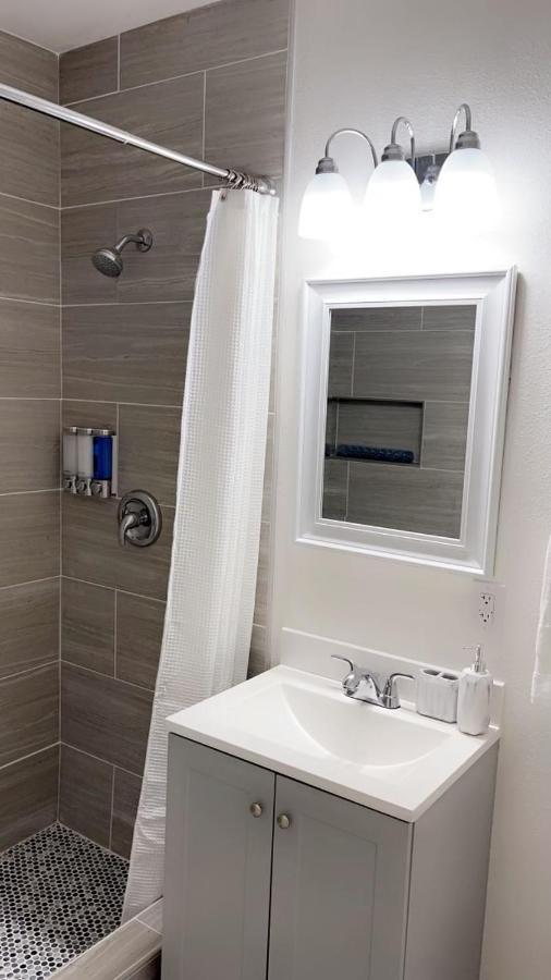 Guest House , 5 Min Away From Las Airport. Las Vegas Exterior photo